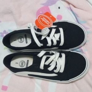 Kids shoes, Wonder Nation brand